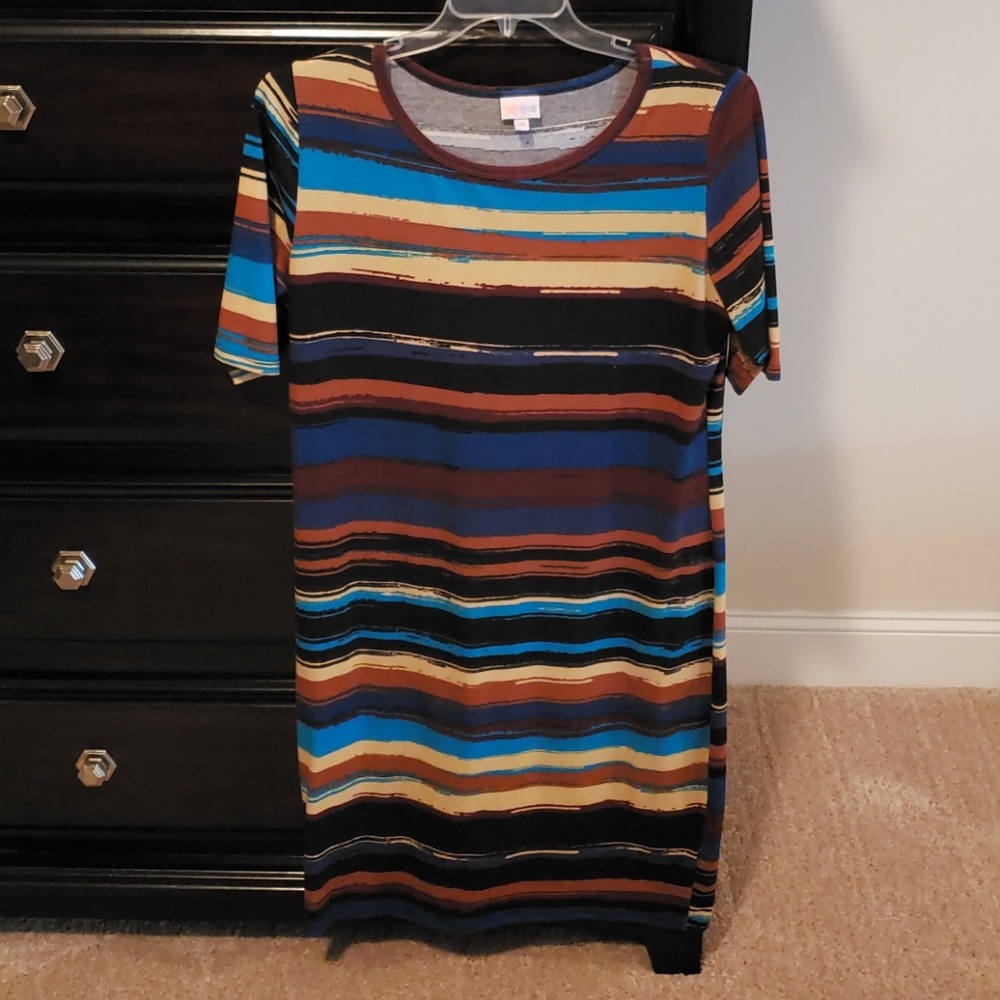 SOLD- BUNDLE! Lularoe Julia 2xl and Black Leggings